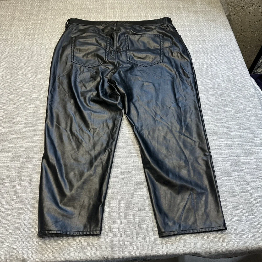 Abercrombie & Fitch Vegan Leather Pants Womens 35 x20 Cropped Goth‎ Biker Faux